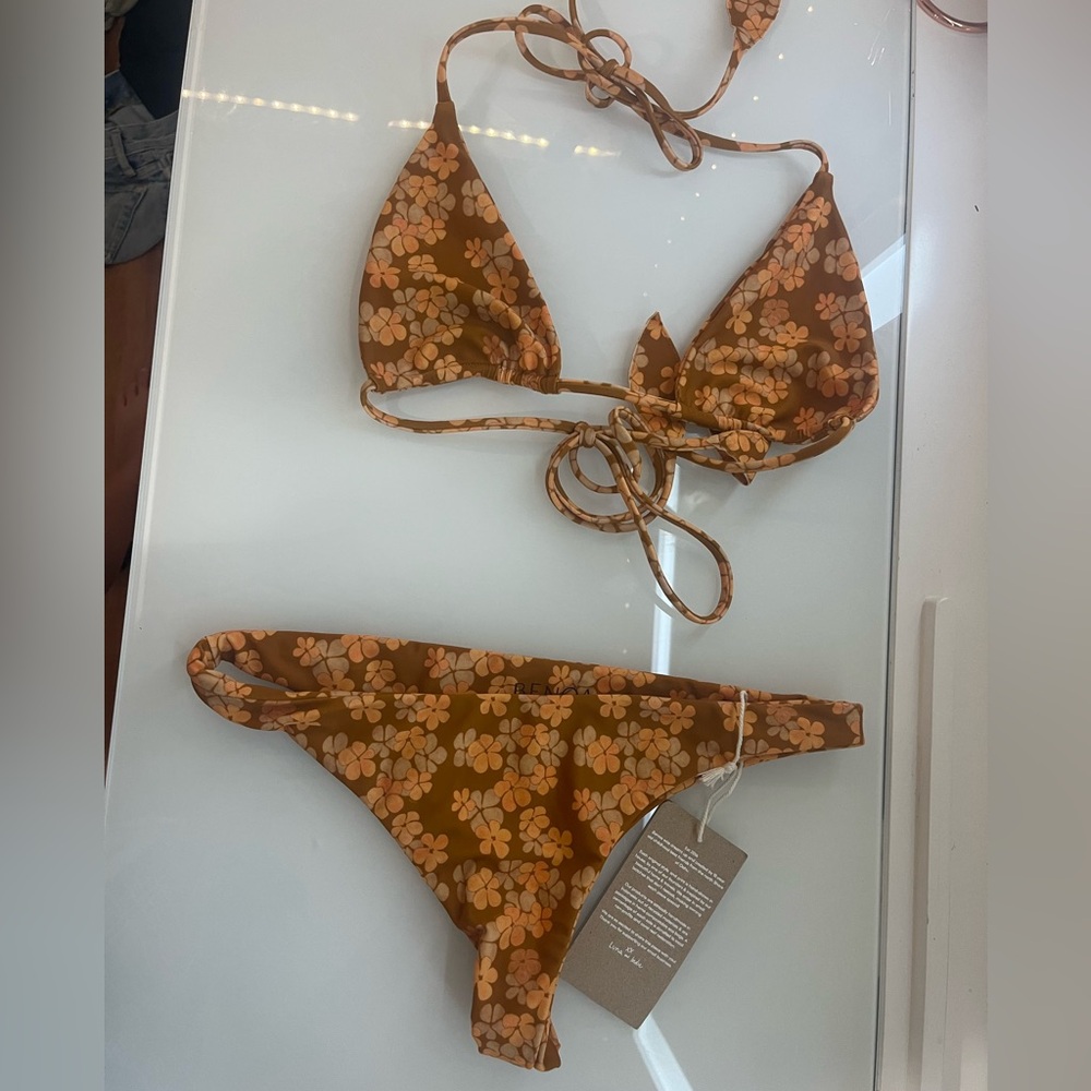 Benoa swim lei set